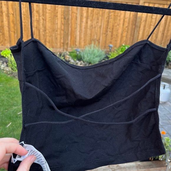 Brandy Melville open back crisscross top - Picture 5 of 7